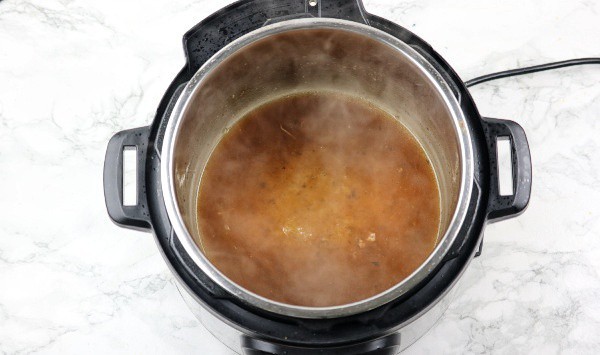 gravy in the instant pot.